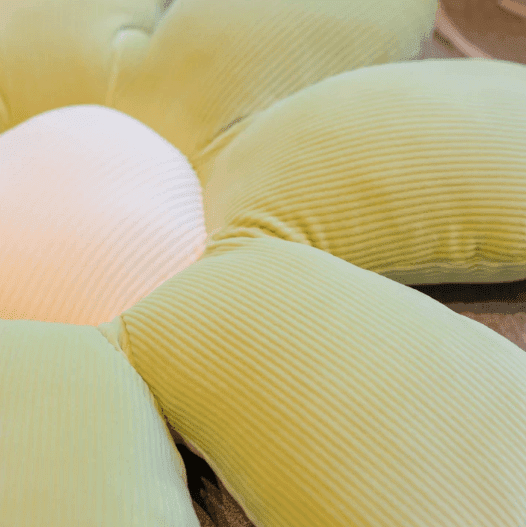 Daisy Flower Cushion Pillow Plush - Kyootii