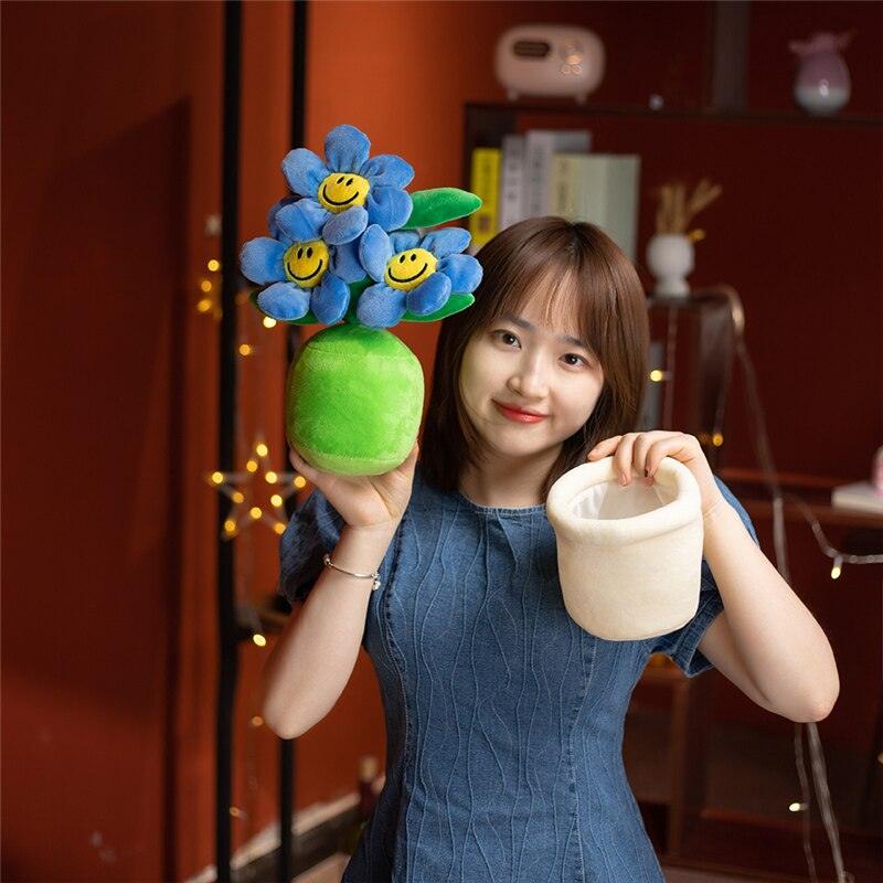 Smiling Flower Potted Plant Plush - Kyootii